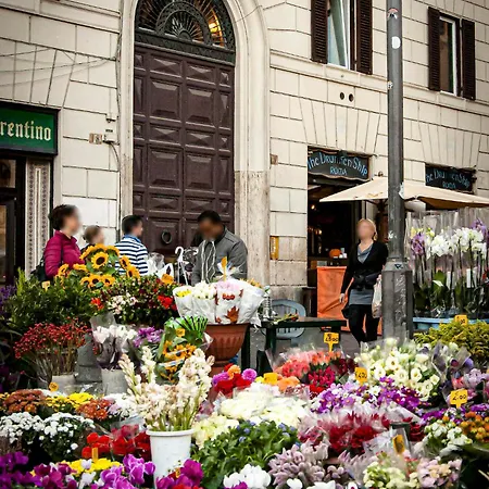 Flower Apartment *